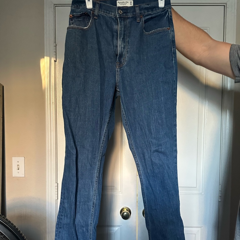 Abercrombie and Fitch The 90’s Slim Straight
